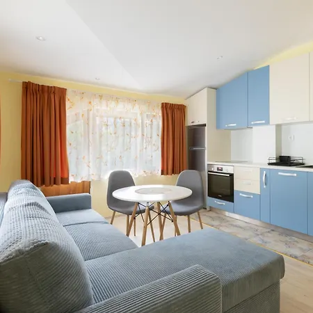 бонев Apartment *