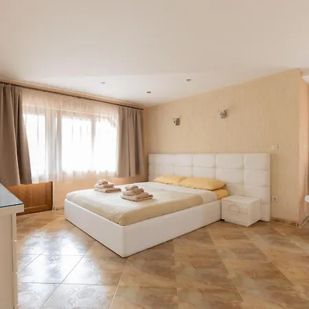 бонев Apartment *