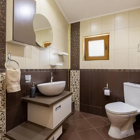 бонев Apartment Devin